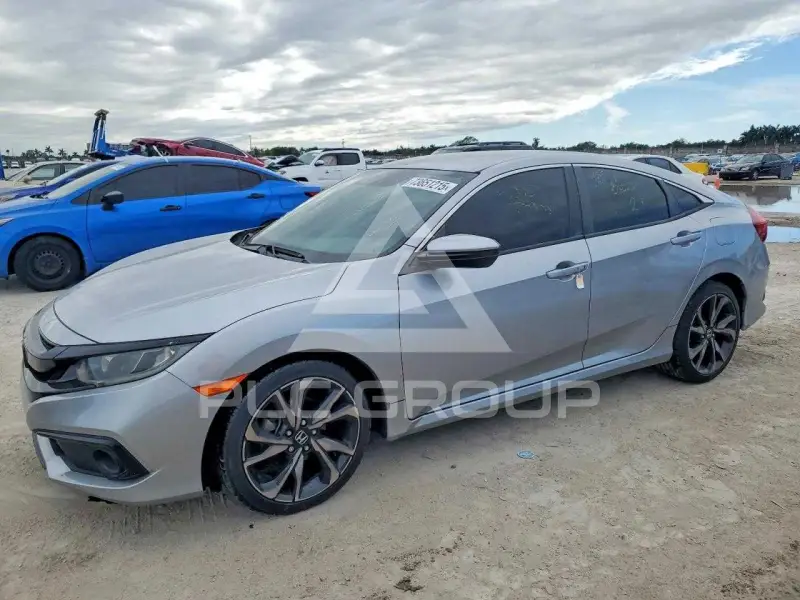 2021 Honda CIVIC фото