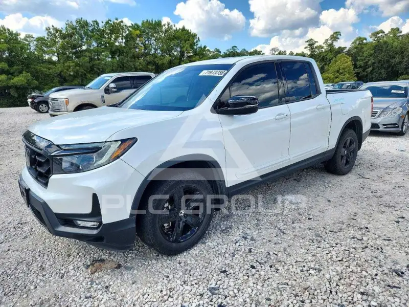 2021 Honda RIDGELINE photo