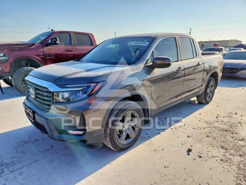 2021 Honda RIDGELINE photo