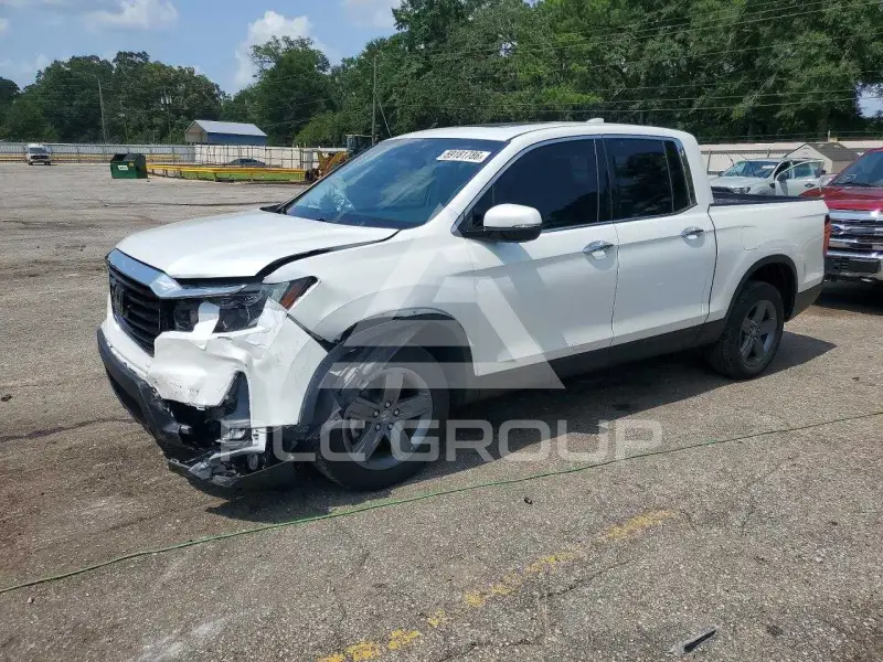 2021 Honda RIDGELINE photo