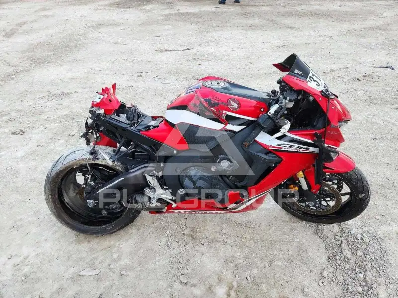 2021 Honda CBR фото