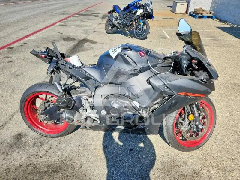 2021 Honda CBR фото
