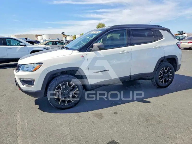 2021 Jeep COMPASS photo
