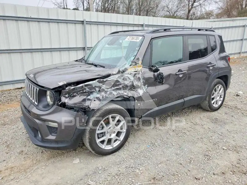 2021 Jeep Renegade photo
