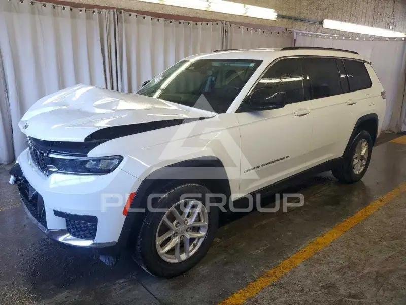 2021 Jeep CHEROKEE photo
