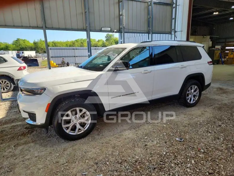 2021 Jeep CHEROKEE photo