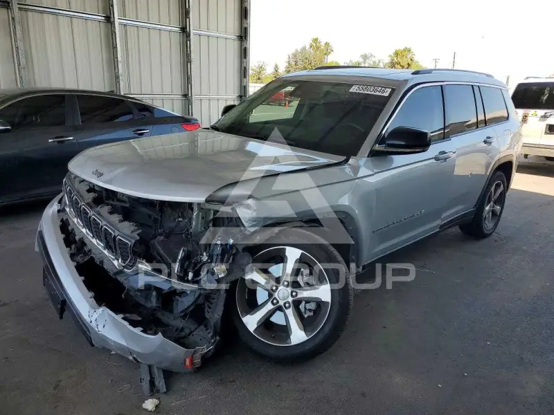 2021 Jeep CHEROKEE photo
