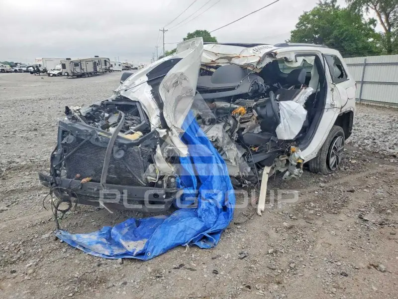 2021 Jeep CHEROKEE photo
