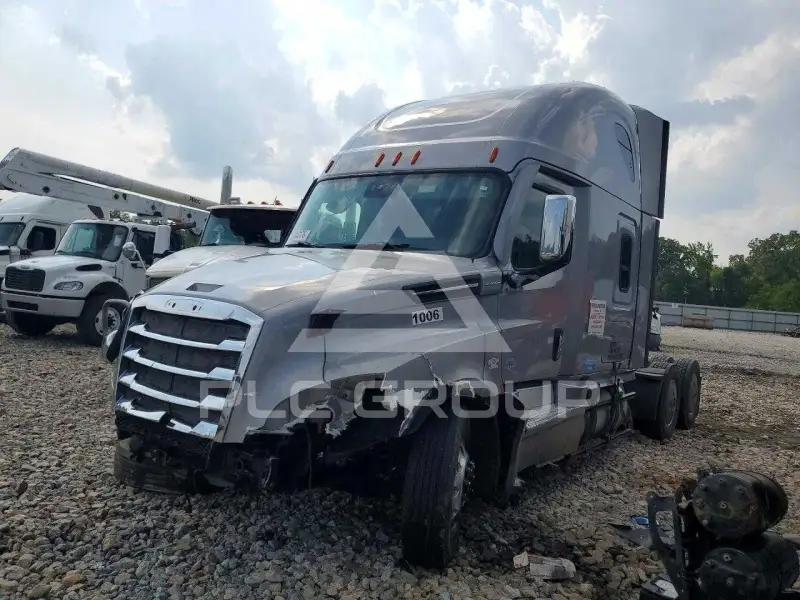 2021 Freightliner All Other фото