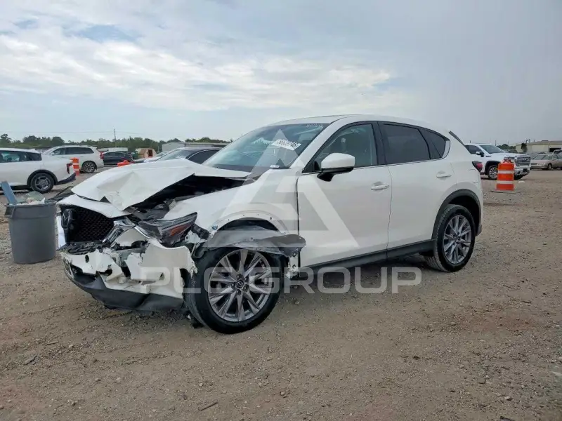 2021 Mazda CX-5 photo