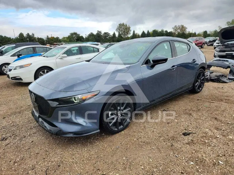 2021 Mazda 3 photo