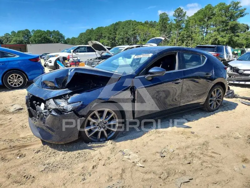 2021 Mazda 3 photo