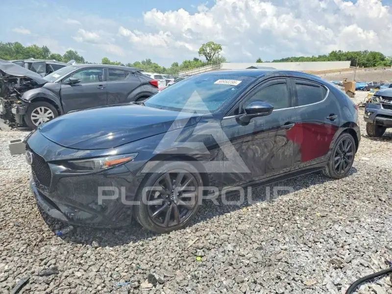 2021 Mazda 3 photo