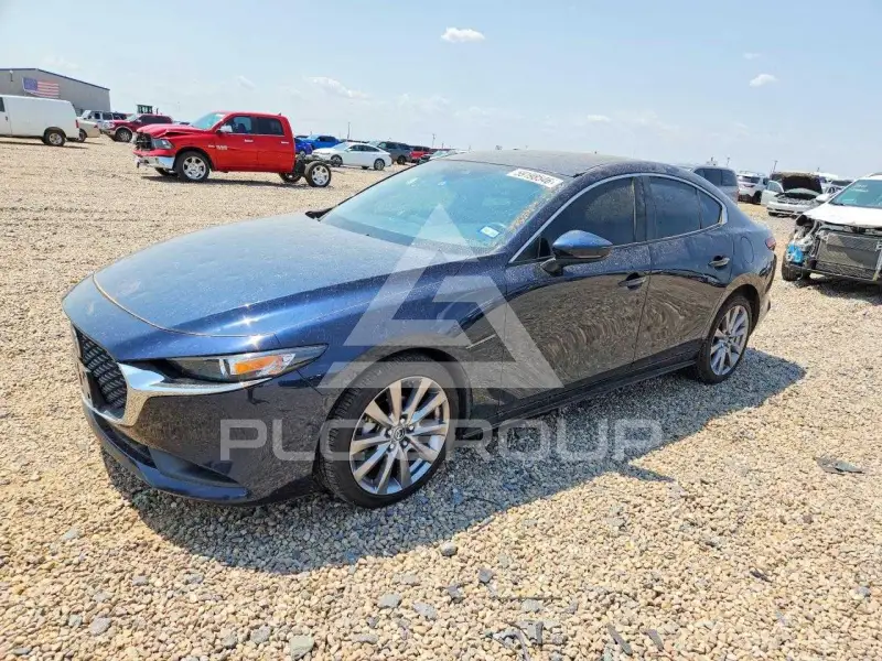 2021 Mazda 3 photo