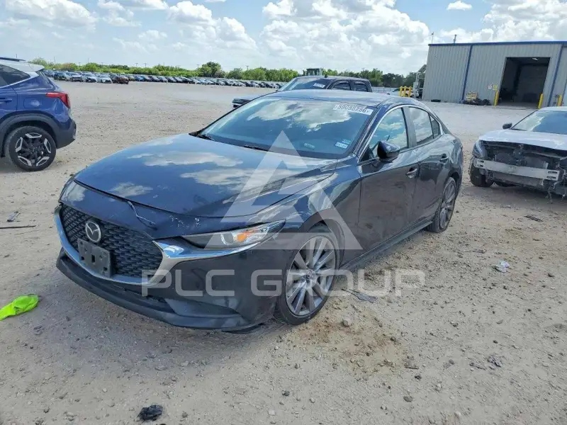 2021 Mazda 3 photo
