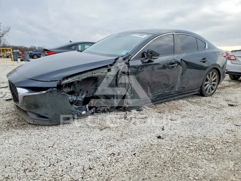 2021 Mazda 3 photo