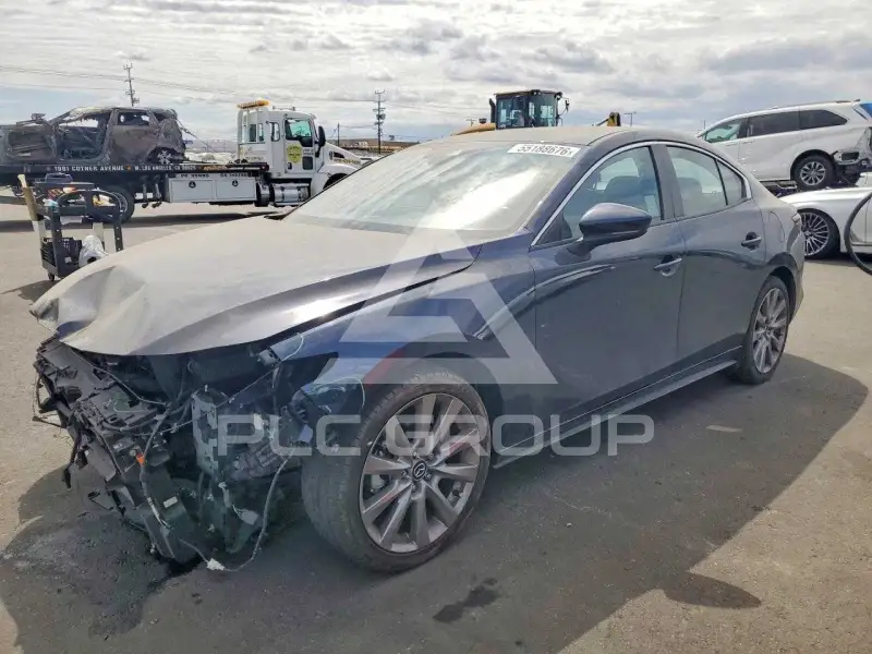 2021 Mazda 3 photo