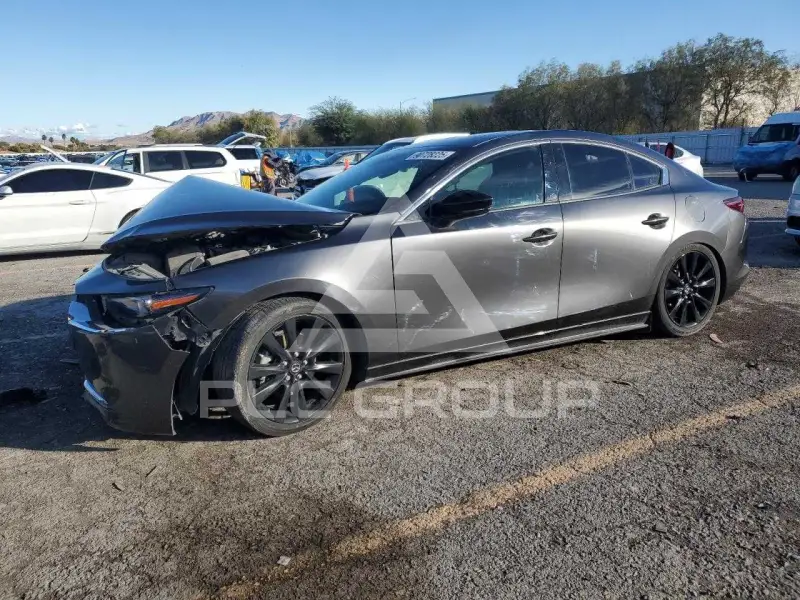 2021 Mazda 3 photo
