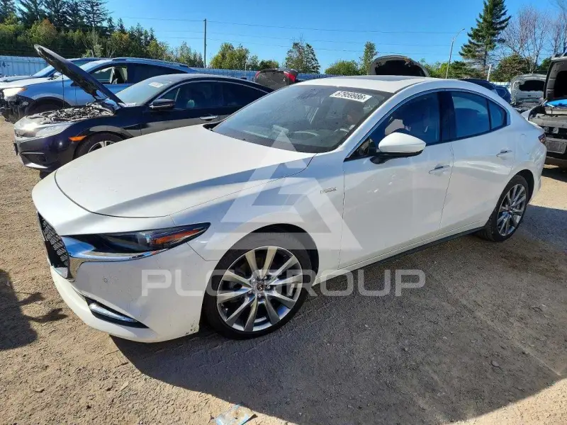 2021 Mazda 3 photo