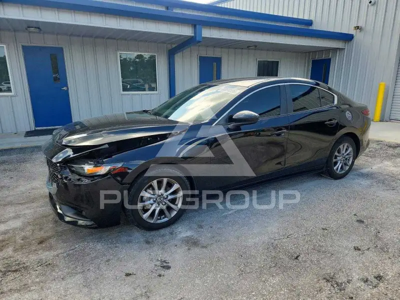 2021 Mazda 3 photo
