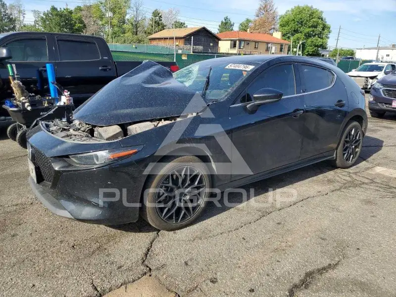 2021 Mazda 3 photo