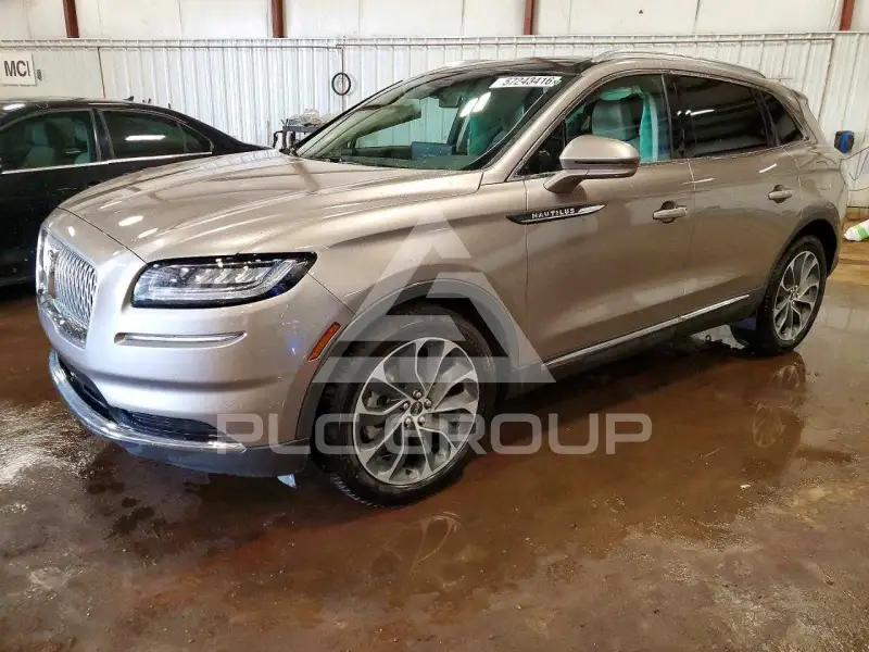 2021 Lincoln NAUTILUS photo