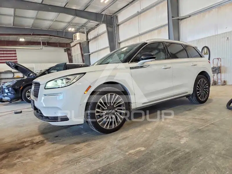 2021 Lincoln CORSAIR photo