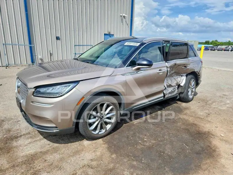 2021 Lincoln CORSAIR photo