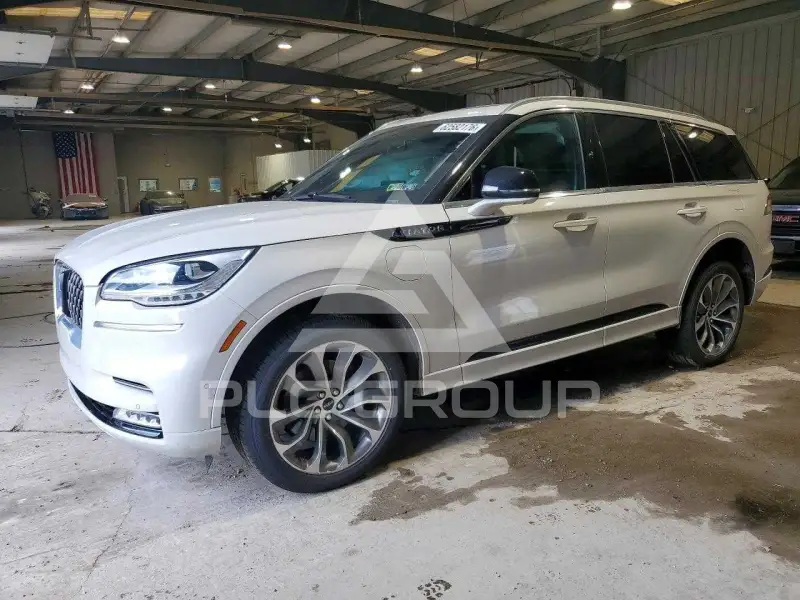 2021 Lincoln AVIATOR photo