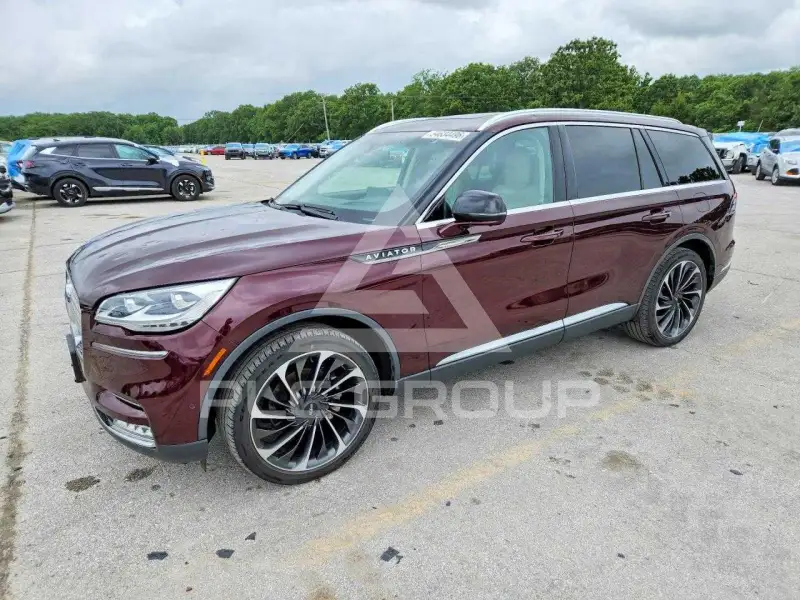 2021 Lincoln AVIATOR photo