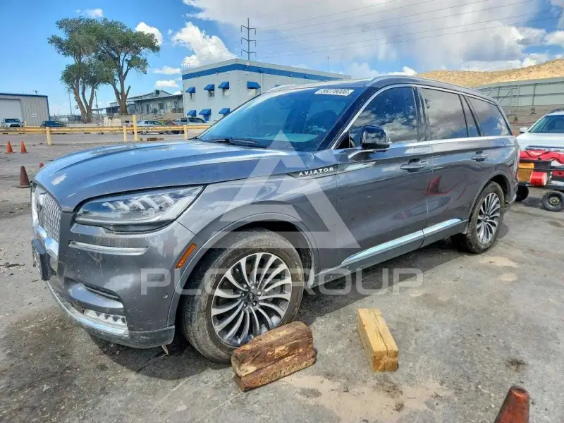 2021 Lincoln AVIATOR photo