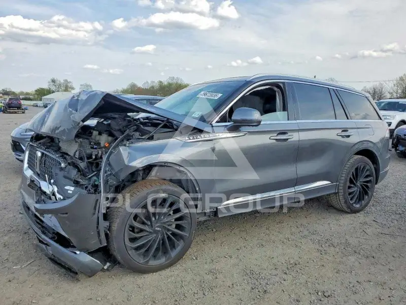 2021 Lincoln AVIATOR photo