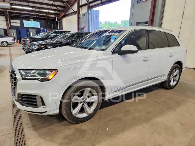 2021 Audi Q7 photo
