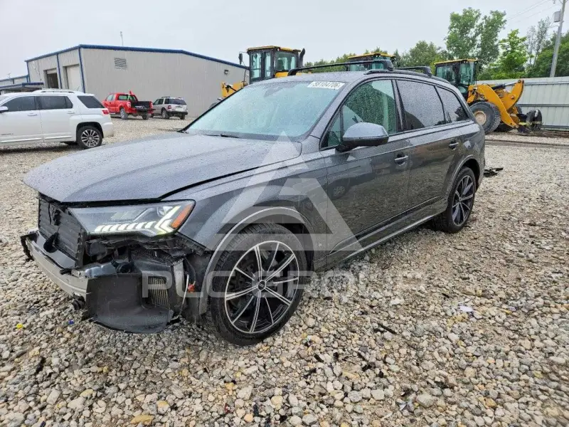 2021 Audi Q7 фото