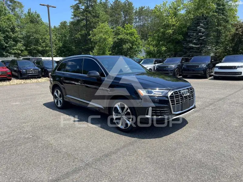 2021 Audi Q7 photo