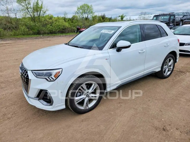 2021 Audi Q3 фото