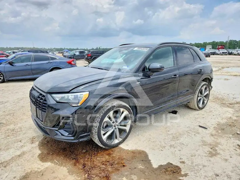 2021 Audi Q3 photo