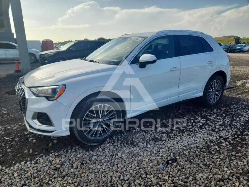 2021 Audi Q3 photo