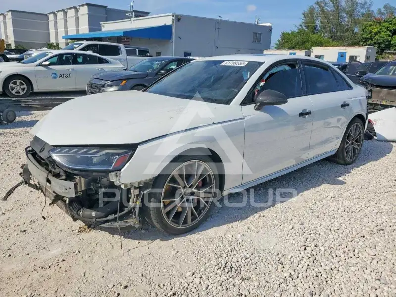 2021 Audi S4 фото