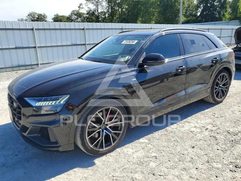 2021 Audi Q8 photo