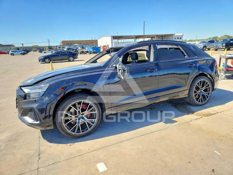 2021 Audi Q8 photo