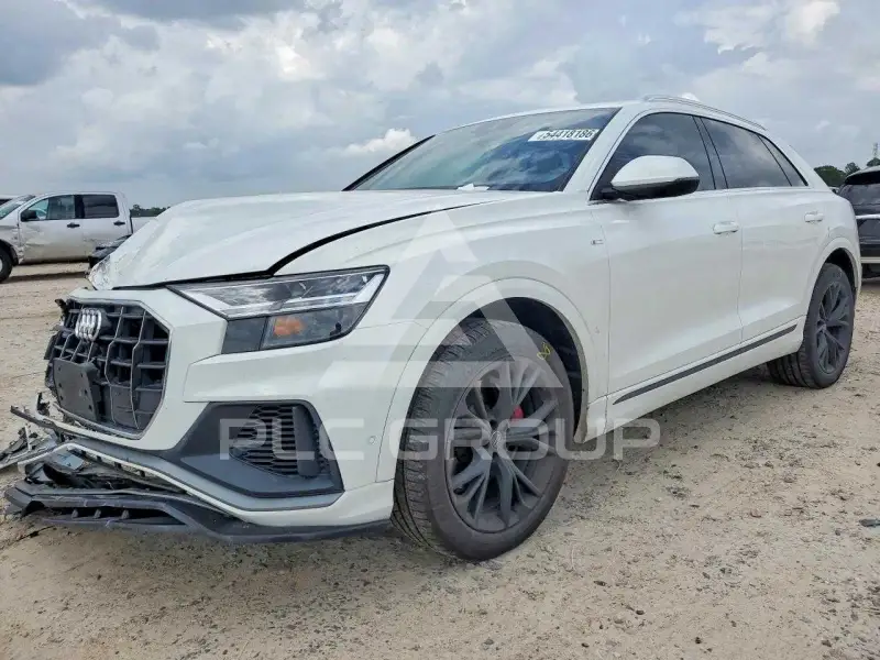 2021 Audi Q8 фото