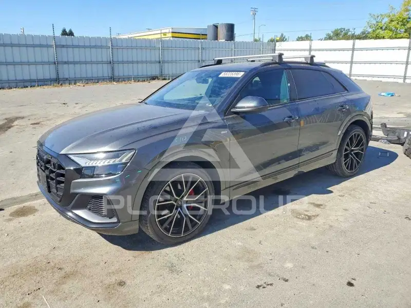 2021 Audi Q8 photo