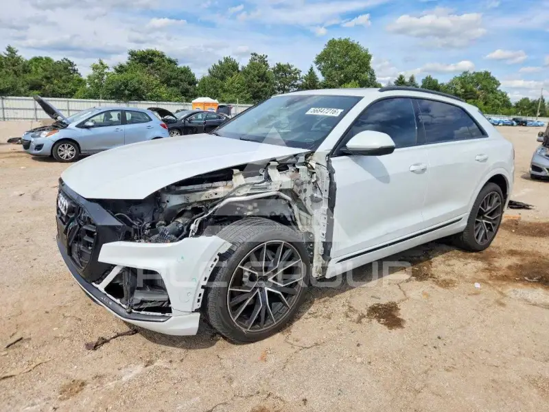2021 Audi Q8 photo