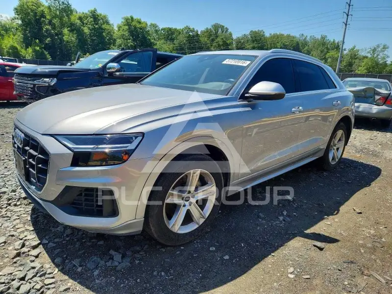 2021 Audi Q8 photo