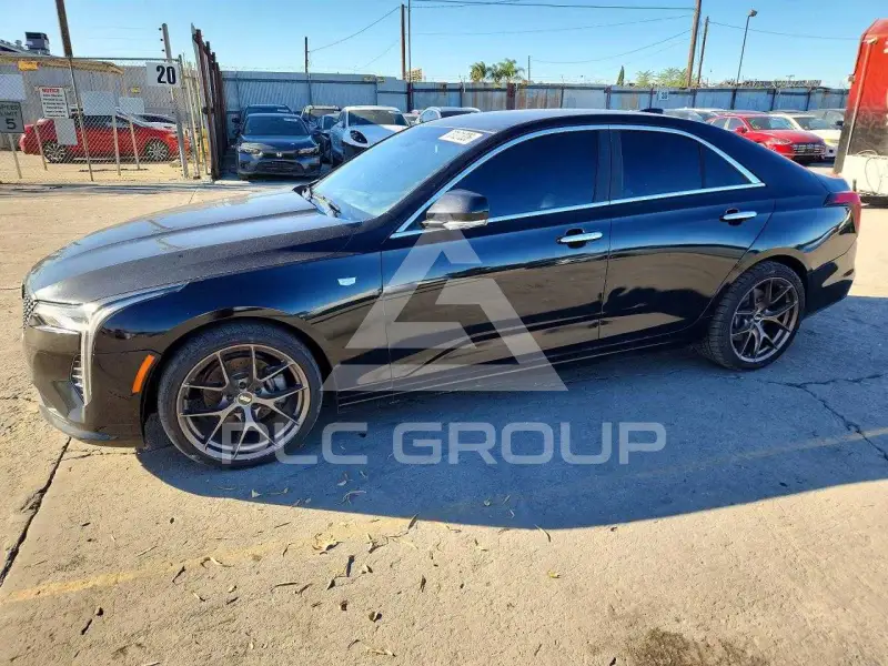 2021 Cadillac CT4 photo