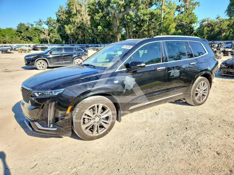 2021 Cadillac XT6 photo