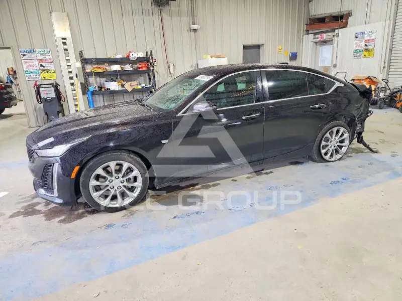 2021 Cadillac CT5 photo