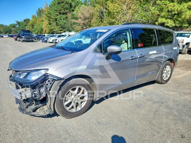 2021 Chrysler Pacifica photo