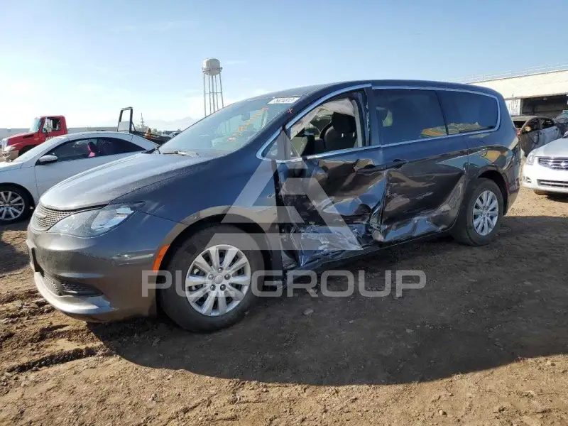 2021 Chrysler Pacifica photo